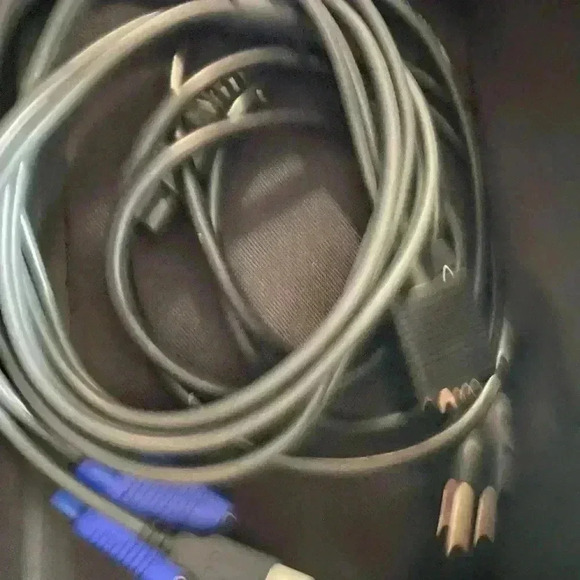 5/$25 Nec 2002 projector for repair, light broken only - Picture 5 of 11